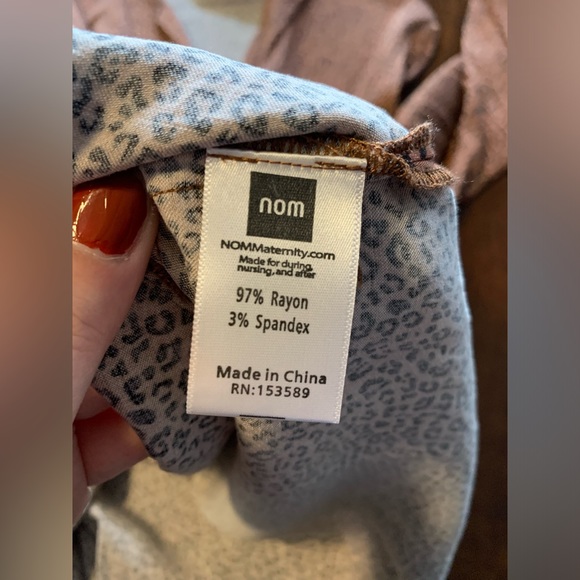 Nom maternity cheetah print snap button down long sleeve blouse - Picture 9 of 10